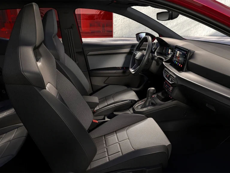 SEAT Ibiza interior y confort