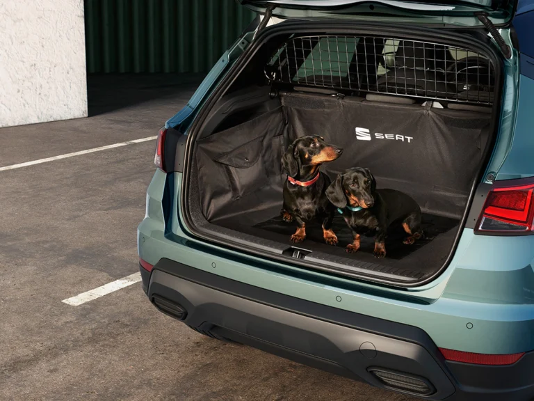 Seat Arona accesorio para perros
