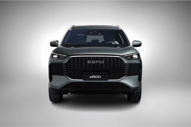 exterior ebro s800 phev