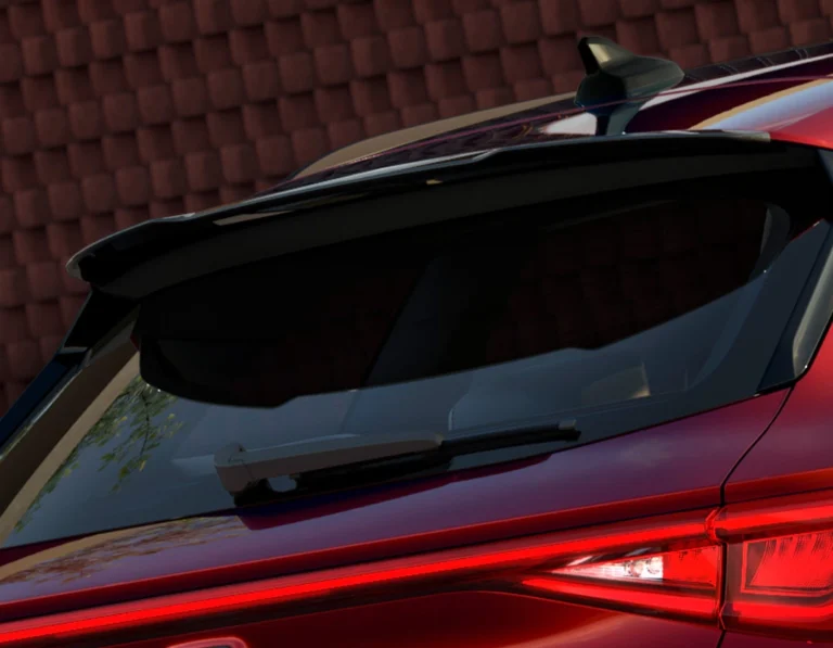 seat-leon-fr-black-roof-spoiler