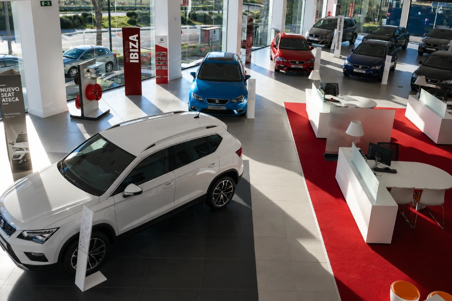 MOTOR DYE SUR MADRID DAS WELTAUTO INTERIOR
